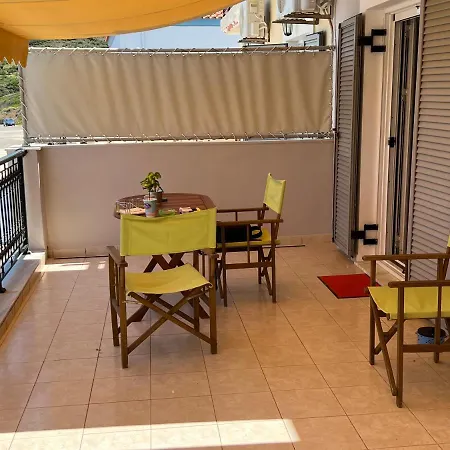 Cosy By The Water, Agia Pelagia Apartment *